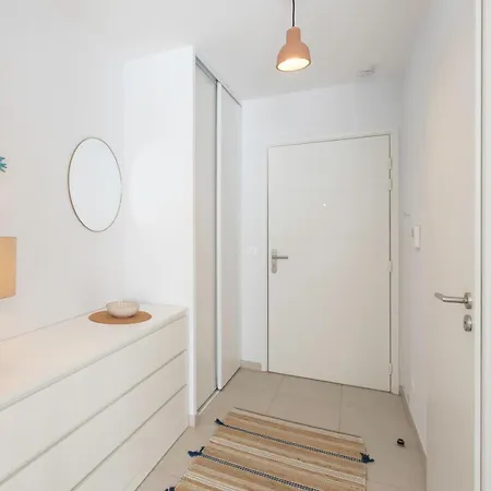 A5 Staywizus - Modern 5 Min To Sea - Pool & Garage