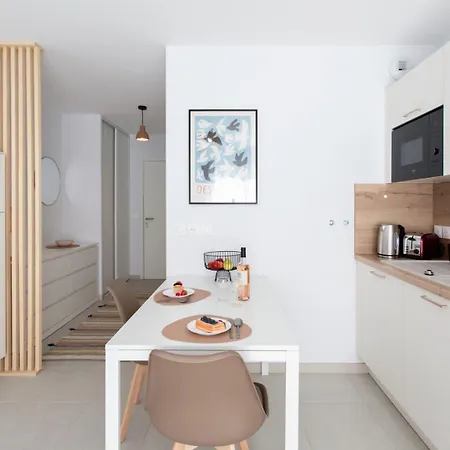 A5 Staywizus - Modern 5 Min To Sea - Pool & Garage *