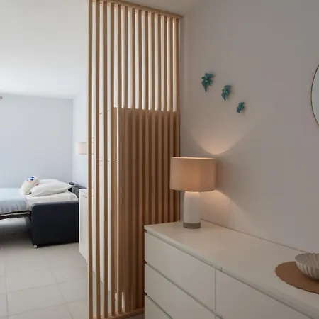 Апартаменты A5 - Modern 5 Min To Sea - Pool & Garage Антиб